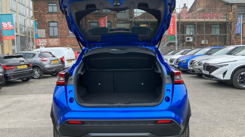 Nissan Juke 1.0 DiG-T 114 N-Connecta 5dr Petrol Hatchback